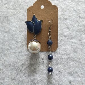 VIntage Asymmetrical Navy Blue Faux Pearl Mismatched Dangle Earrings